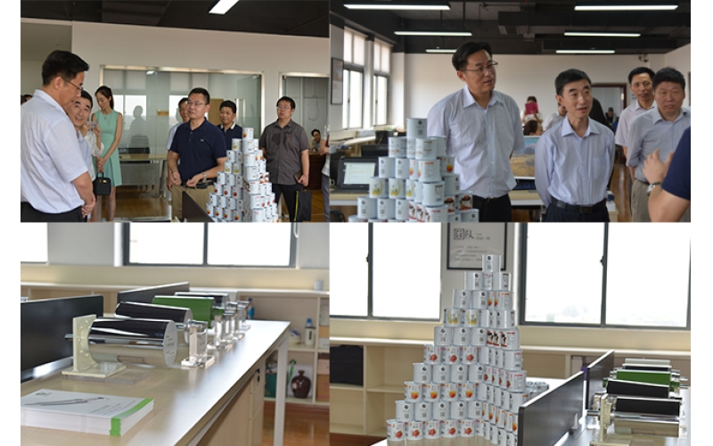 閔行區(qū)人大倪學(xué)斌一行參觀上海聯(lián)凈